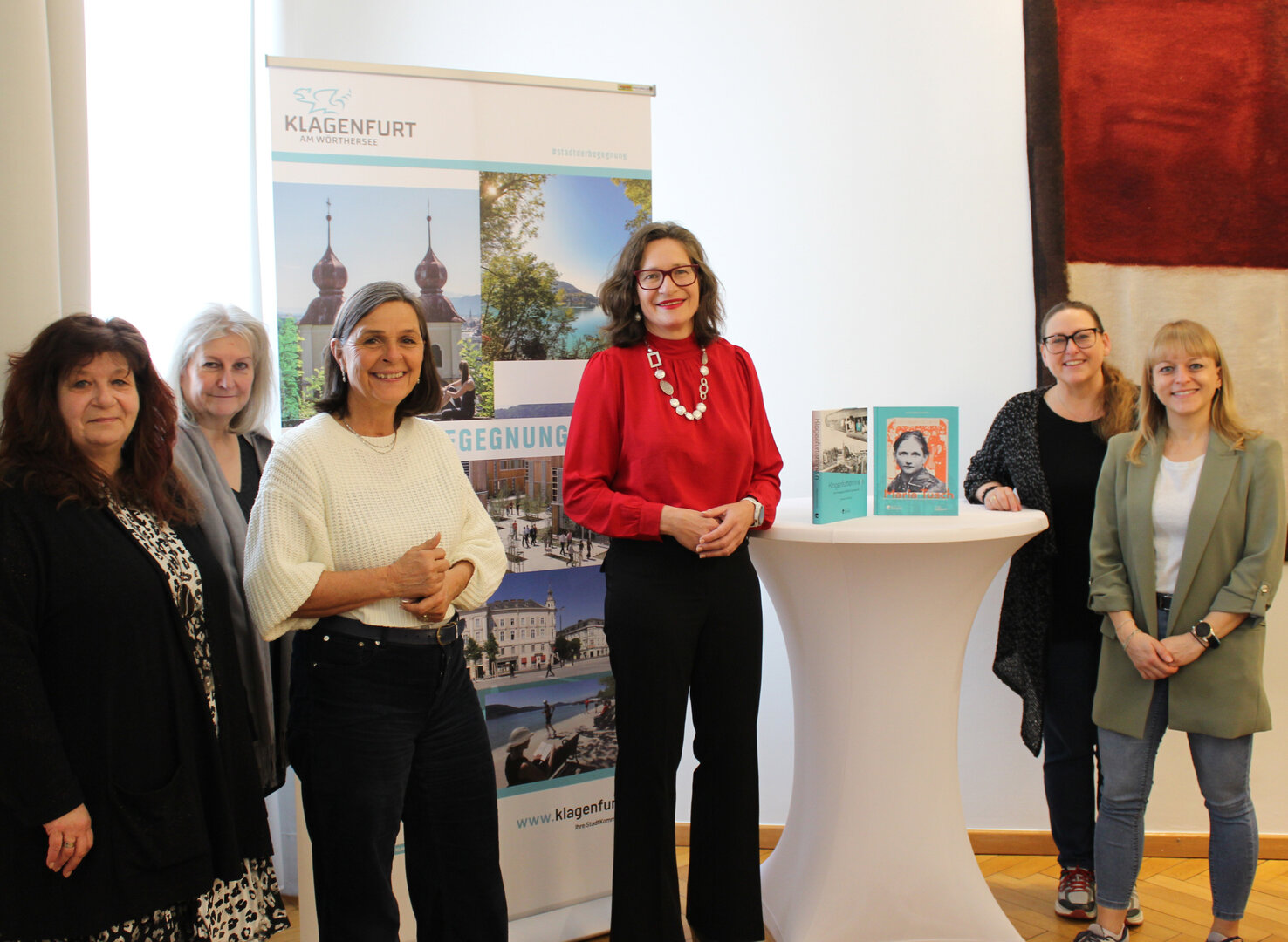 Stadträtin DIin Constance Mochar und die Leiterin des Klagenfurter Frauenbüros, Mag. Astrid Malle, begrüßten Kolleginnen aus Wels, Graz, St. Pölten, Wien und Villach zur jährlichen Tagung im Rathaus. Foto: SK 